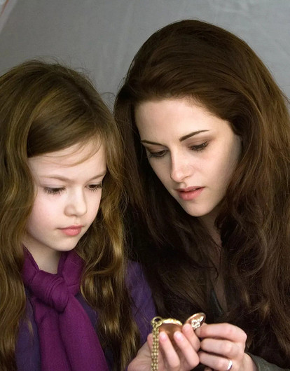 Как воспитывать дочерей, чтобы уберечь их от ошибок в отношениях: принципы от психолога