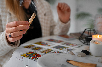 Что означают Кубки в Таро: символика и трактовка