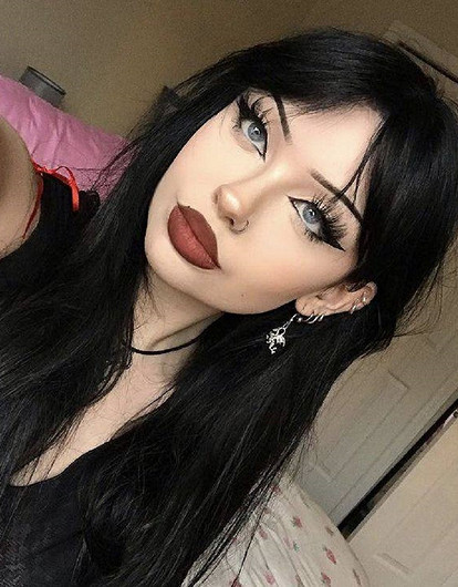 5 антитрендов в макияже, о которых пора забыть осенью 2024