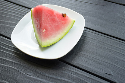 Диетолог предупредила о возможных рисках от употребления арбуза