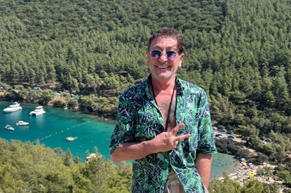 Григорий Лепс шокировал поклонников новой прической после отдыха с 18-летней Авророй Кибой