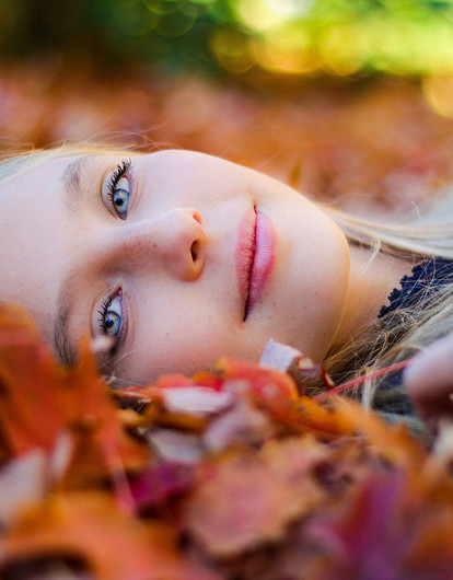 Что добавить в уход за кожей лица осенью: 6 главных средств