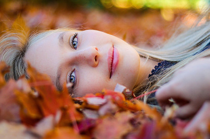 Что добавить в уход за кожей лица осенью: 6 главных средств