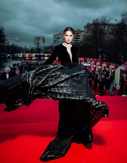 Агата Муцениеце забрала детей у Павла Прилучного и отвезла их на отдых