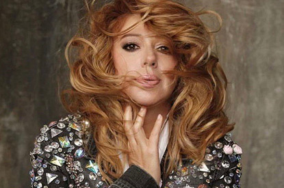 Алена Апина: биография, семья и чем сейчас занимается