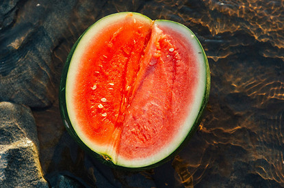 Гастроэнтеролог предупредила о рисках арбузной диеты для здоровья