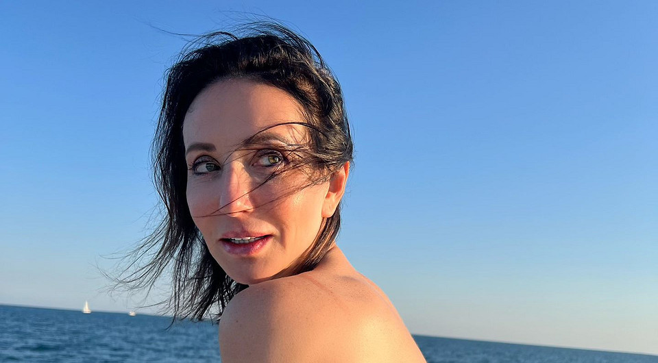 56-летняя Алика Смехова продемонстрировала стройную фигуру в бикини на отдыхе в Италии