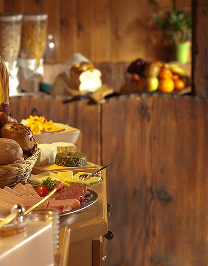 Врач перечислил продукты, которые провоцируют мигрень