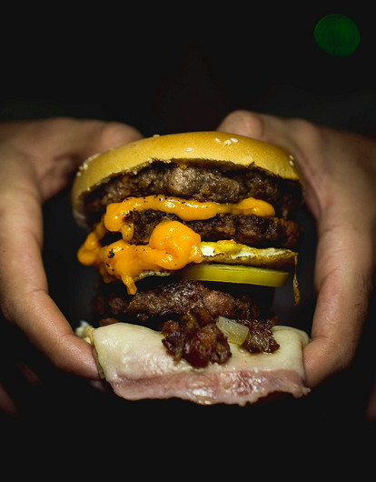 Диетолог рассказала, как справиться с ночным обжорством без вреда для фигуры