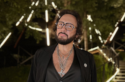 Стас Михайлов показал кадры из родительского дома