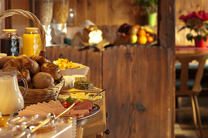 Врач перечислил продукты, которые провоцируют мигрень