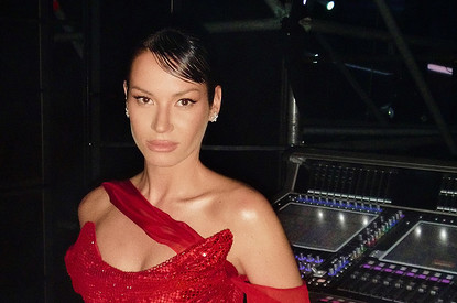 Ида Галич удивила публику откровенным платьем на «Новой волне»