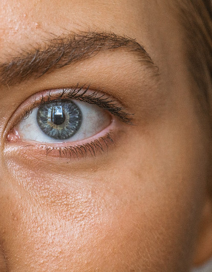 Офтальмолог рассказала, как правильно оказать помощь при попадании инородных тел в глаза