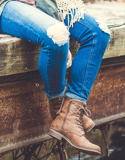 Затекают ноги: 3 самые частые причины и что делать в каждом случае