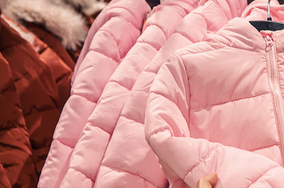 Как убрать жирное пятно с куртки: 25 проверенных способов