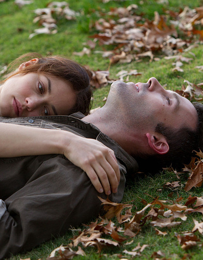 Почему мы остаемся в несчастливых отношениях: 11 причин «терпения» девушек и что с этим делать