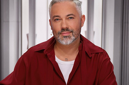 Стилист Александр Рогов рассказал, как носить треники с необычной обувью