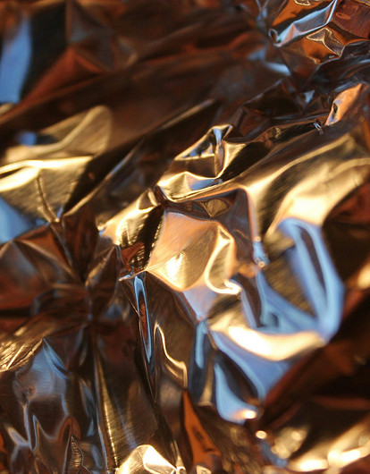 Чем вредна фольга и как сделать ее использование безопаснее