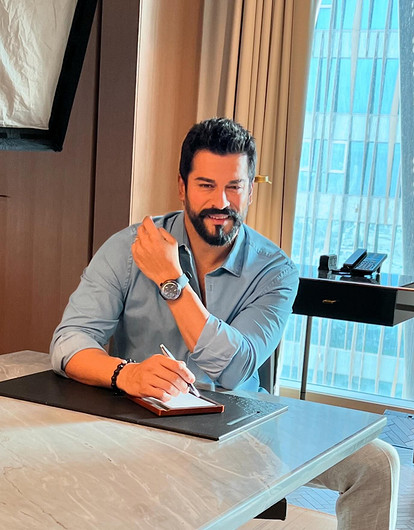 Бурак Озчивит рассказал о своей роли в новогодней комедии «Елки 11»