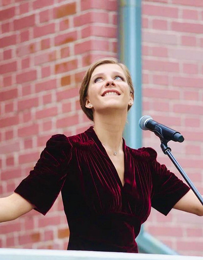 Лиза Арзамасова и Илья Авербух вышли в свет вместе с сыном Львом