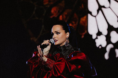 Певица Слава призналась в борьбе с необычной болезнью