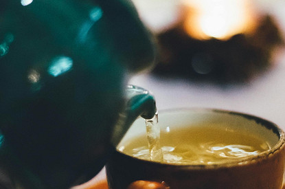 Диетологи объяснили, как зеленый чай способствует похудению