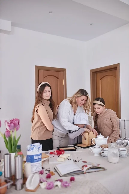 День студента: звезды поделились рецептами любимой еды из юности