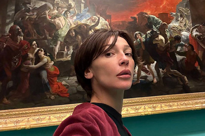 Сменившую имидж Настю Ивлееву заподозрили в пластике груди