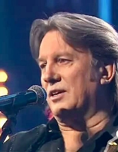 Не умеет петь и не вытянет ни одну ноту из моих песен: Юрий Лоза раскритиковал Клаву Коку