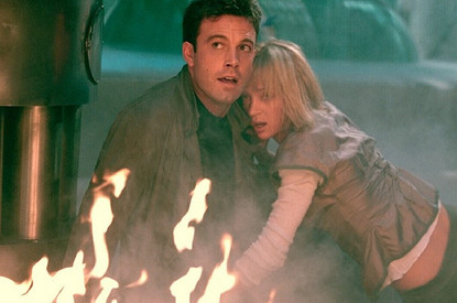 Дома Бена Аффлека, Пэрис Хилтон и других звезд под угрозой из-за пожаров