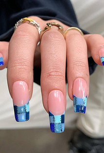 Тренды маникюра 2026: «эмалированные» ногти, пирсинг и не только