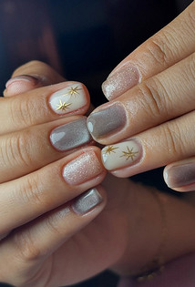 Тренды маникюра 2026: «эмалированные» ногти, пирсинг и не только