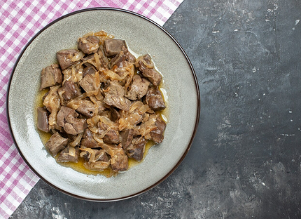 Что приготовить из куриной печени: 14 вкусных и полезных блюд
