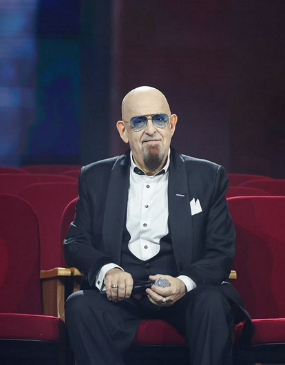 Михаил Шуфутинский тайно женился на танцовщице, которая младше него на 30 лет