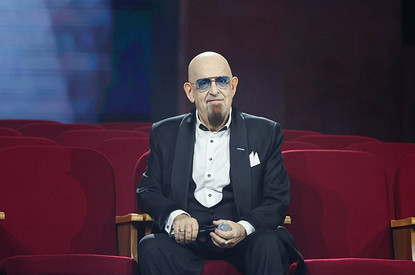 Михаил Шуфутинский тайно женился на танцовщице, которая младше него на 30 лет