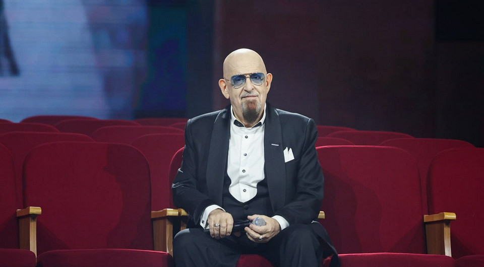 Михаил Шуфутинский тайно женился на танцовщице, которая младше него на 30 лет Михаил Шуфутинский тайно женился на танцовщице, которая младше него на 30 лет