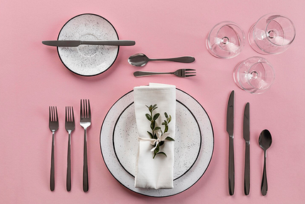 Красивая сервировка стола: правила и идеи оформления