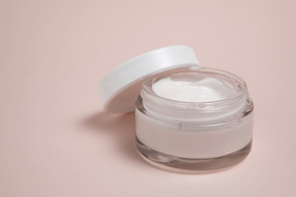 Тренд на «здоровое старение»: главное про уход за кожей и процедуры