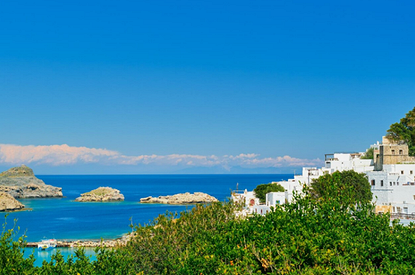 Куда можно поехать на море в 2025 году: 12 лучших направлений в России и не только