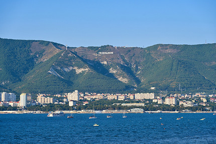 Куда поехать с ребенком на лето: лучшие места для отдыха