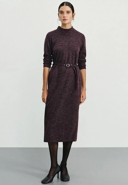 Как носить платье-свитер, чтобы оно выглядело современно