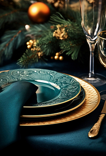 Сервировка новогоднего стола на 2026 год: 40 лучших идей для праздничного настроения