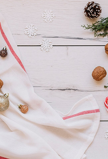 Сервировка новогоднего стола на 2026 год: 40 лучших идей для праздничного настроения