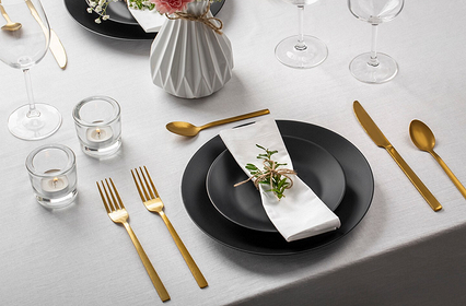 Сервировка новогоднего стола на 2026 год: 40 лучших идей для праздничного настроения