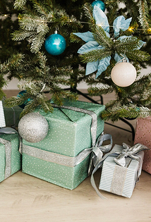 Как украсить елку на Новый 2026 год, чтобы Лошадь принесла удачу