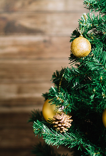 Как украсить елку на Новый 2026 год, чтобы Лошадь принесла удачу