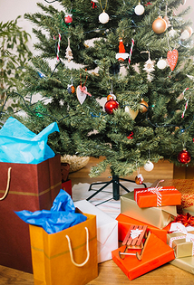 Как украсить елку на Новый 2026 год, чтобы Лошадь принесла удачу