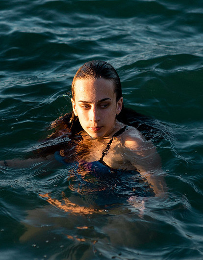 К чему снится вода во сне: трактовка по Фрейду, Ванге и другим сонникам