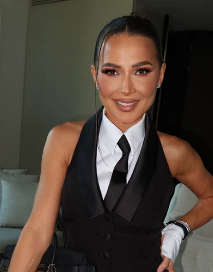 Блогер Лерчек, находящаяся под домашним арестом, беременна четвертым ребенком