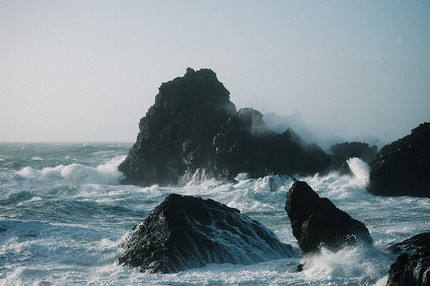 К чему снится вода во сне: трактовка по Фрейду, Ванге и другим сонникам